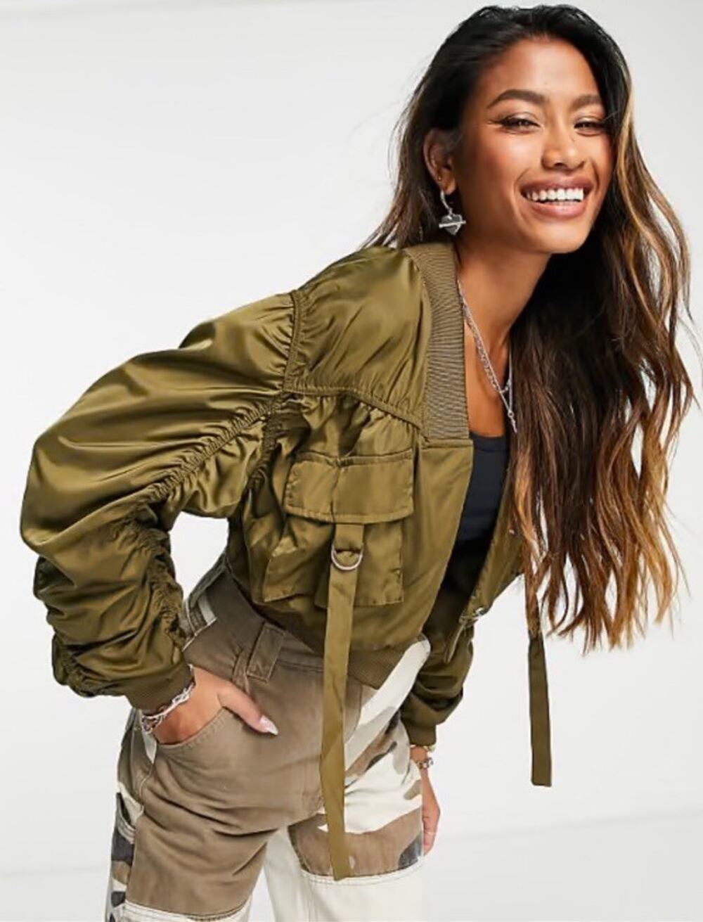 Bershka Bomber Jacket Green Cropped Ruched Long Sleeve Snap Pockets Size XS